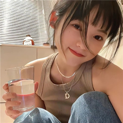 又甜又撩人的女生头像🍬精选情绪稳定系甜妹女头