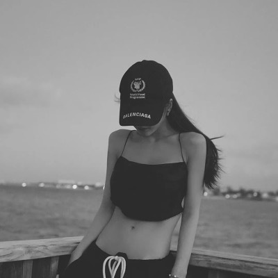 不露脸高级女生头像🎭精选网红高档女头合集