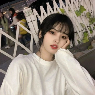 安静又温柔又沉稳的女生头像📘精选独立清醒系个性女头