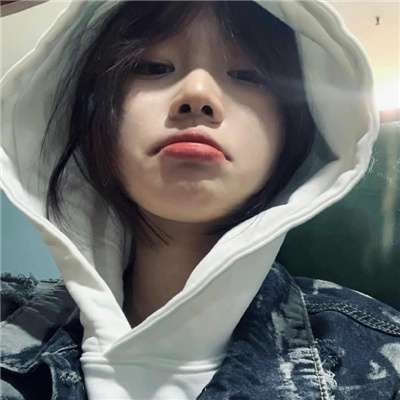 女生头像慵懒偏冷淡风🕊️精选朦胧气质女头合集