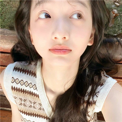 微信头像女生简单大方🖤精选ins高级质感女头