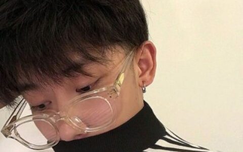 头像男生冷酷伤感📸精选一眼心疼的破碎感男头