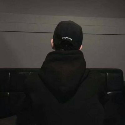 最帅冷酷男生黑白头像大全⚫每张都像黑帮电影男主角