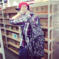 帅气男生背影头像🌑原谅我强烈的占有欲与保护欲