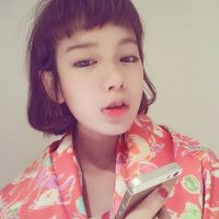 QQ小清新女生背影头像☀️向阳而生