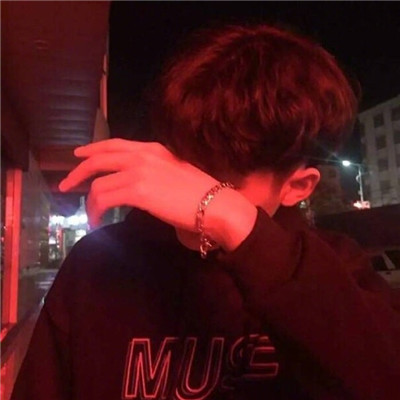 抖音男生背影侧面头像🎬超拽有范每个角度都是爆款潜质