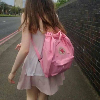 超拽女生无字背影头像精选🕶️此处无声胜有声