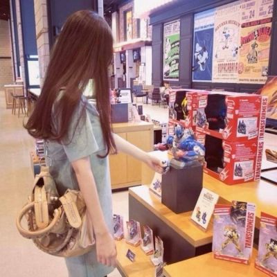 超拽冷酷霸气女生背影头像👑不用回头也能掌控全场