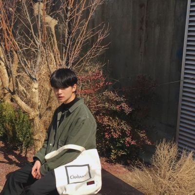 男生低调成熟微信头像👔用背影诉说强者哲学的绅士