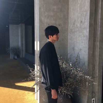 男生低调成熟微信头像👔用背影诉说强者哲学的绅士