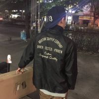 QQ男生戴帽子超拽背影头像🧢帽檐之下用阴影宣告生人勿近