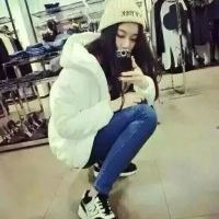 女生戴帽子霸气背影头像🎩用阴影藏起王者的目光