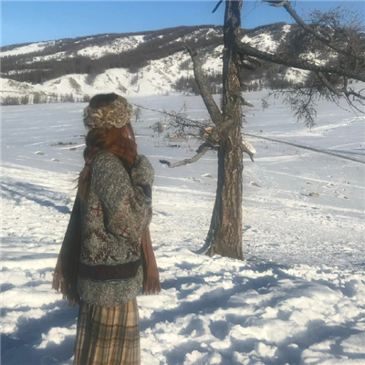 气质朦胧感背影女头🌫️简单构图下的极致漂亮