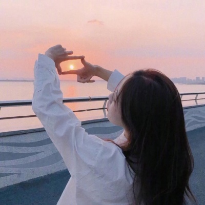 女生唯美意境背影头像🌙把岁月静好藏进温柔里