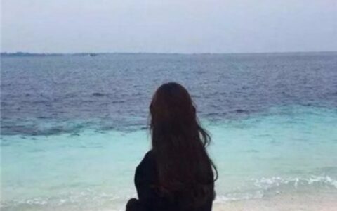 淡淡忧伤唯美女生微信背影头像🌙温柔破碎感女生头像