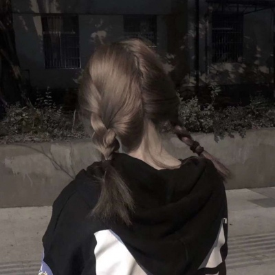 淡淡忧伤唯美女生微信背影头像🌙温柔破碎感女生头像