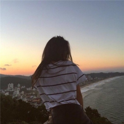 淡淡忧伤唯美女生微信背影头像🌙温柔破碎感女生头像
