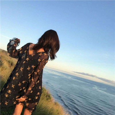 2025微信女生唯美伤感背影头像🌧️用数字眼泪写成的诗篇