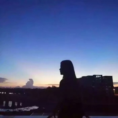 高冷个性情侣背影头像👑一男一女强者间的致命吸引