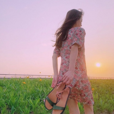 抖音女生唯美高清背影头像🎬每一帧都像电影截图