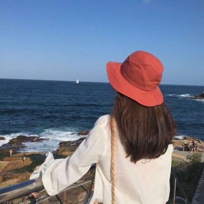 2025女生可爱清新背影头像🍬把春天别在蝴蝶结上的温柔