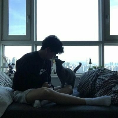 2025最新微信男生伤感背影头像大全🌧️从隐忍到释怀的完整叙事