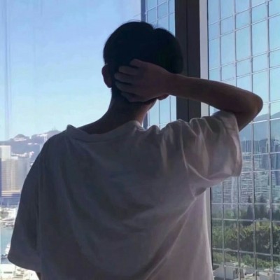 男生个性伤感背影头像大全🌧️用背影诉说所有故事