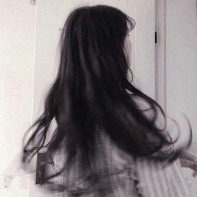 QQ女生唯美漂亮背影头像🌍世界很美告诉自己人间值得温柔以待