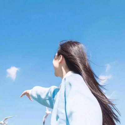 QQ女生唯美伤感背影头像🌧️心碎收藏馆女生伤感头像