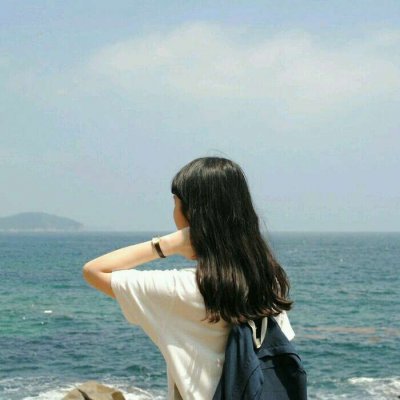 QQ女生唯美伤感背影头像🌧️心碎收藏馆女生伤感头像