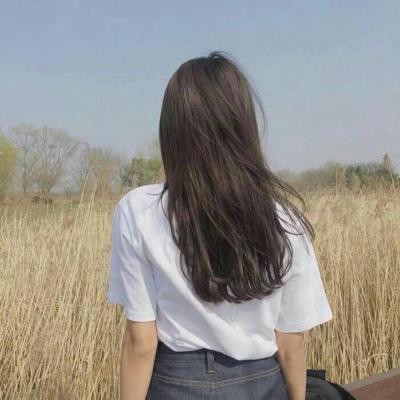 抖音女生伤感背影头像🌧️把眼泪藏在镜头后面