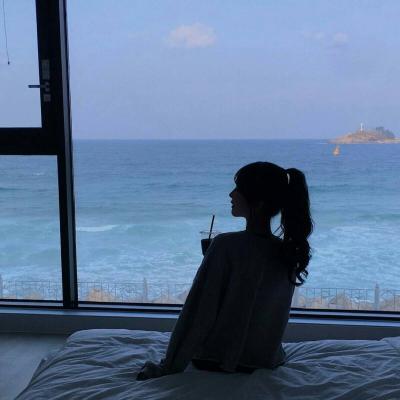 好看吉利女生海边微信头像🌊爱情防腐剂