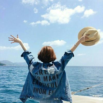 好看吉利女生海边微信头像🌊爱情防腐剂