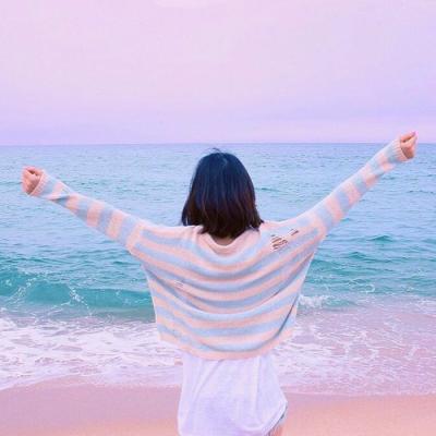 小清新女生海边孤单背影头像🌊一个人看海系列头像