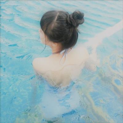 微信海边美女唯美背影头像🌊落日沙滩温柔剪影