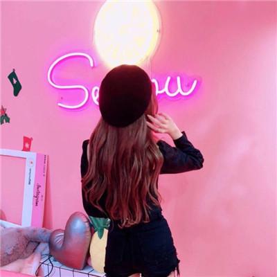 青春时尚微信女生背影头像✨潮流穿搭风元气少女街拍精选