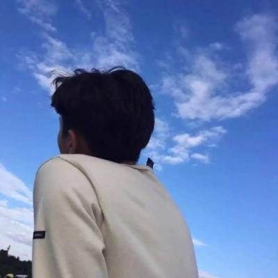 唯美情侣背影头像一男一女👫从古典到潮流的爱情图鉴