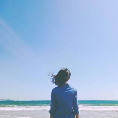 微信女生唯美海边背影头像🌊气质长发飘逸