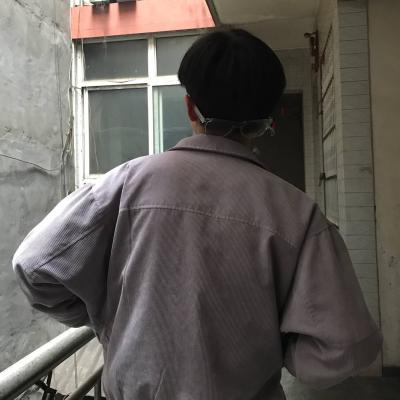 热门伤感帅气男生背影头像🌧️用背影诉说所有故事