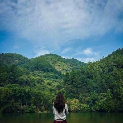 女生微信伤感非主流背影头像🌧️疼痛青春复刻