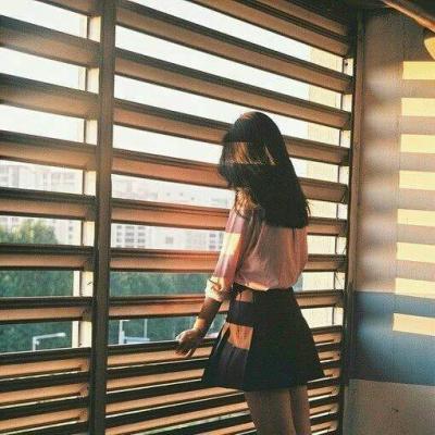 伤感失落女生微信背影头像🌧️心碎无声系列