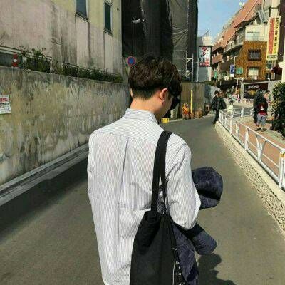 超帅最火男生微信背影头像🔥2025巅峰人气款✨气场全开型男范