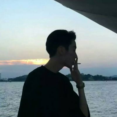 超帅最火男生微信背影头像🔥2025巅峰人气款✨气场全开型男范