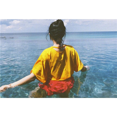女生唯美意境白边背影头像✨高级留白艺术✨电影感画框设计
