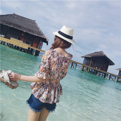 女生长发披肩海边背影头像🌊治愈系海景