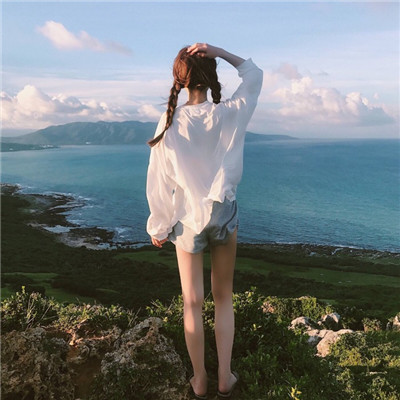 女生长发披肩海边背影头像🌊治愈系海景