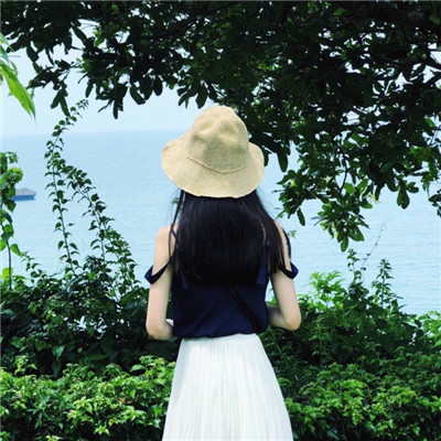 女生戴帽子唯美背影头像精选👒神秘文艺风氛围感藏颜术
