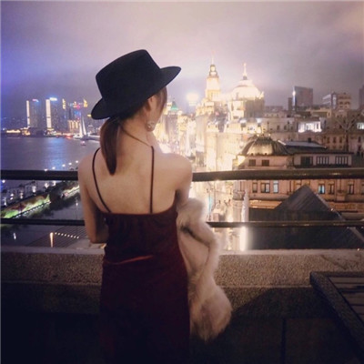 女生戴帽子唯美背影头像精选👒神秘文艺风氛围感藏颜术
