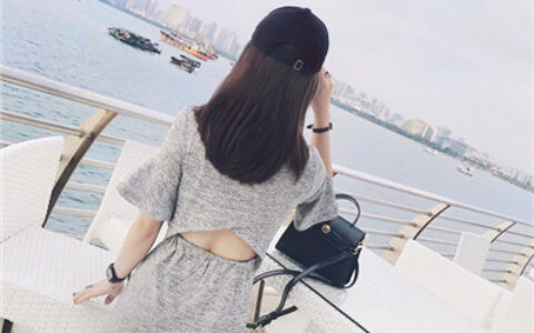 女生唯美长发背影头像✨飘逸发丝心动瞬间