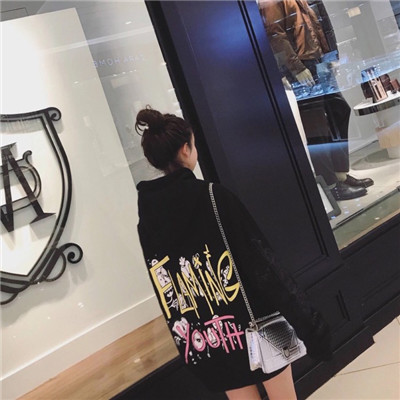 女生唯美长发背影头像✨飘逸发丝心动瞬间